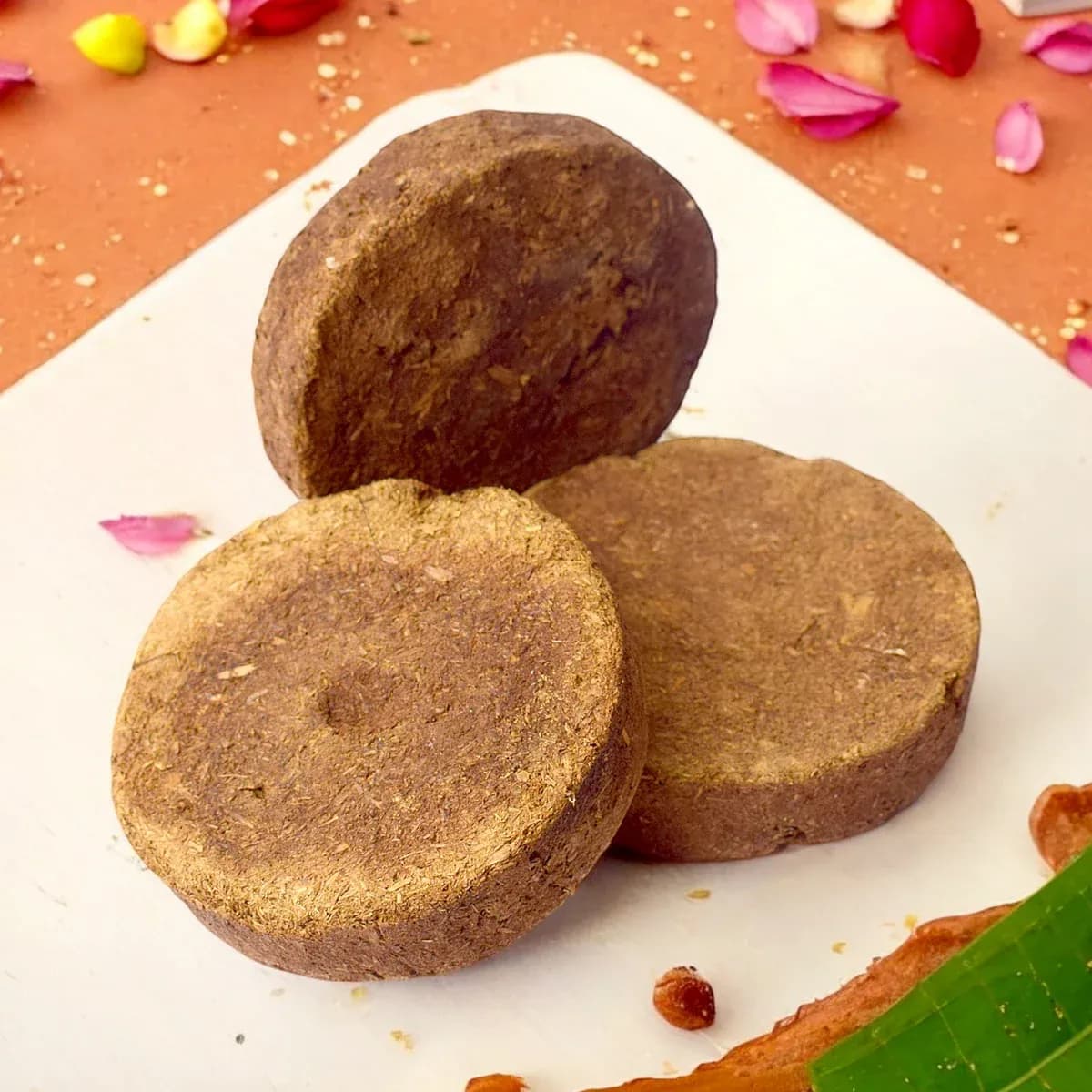 Cow Dung Cake (Upla) - 11 Pc for Puja & Havan