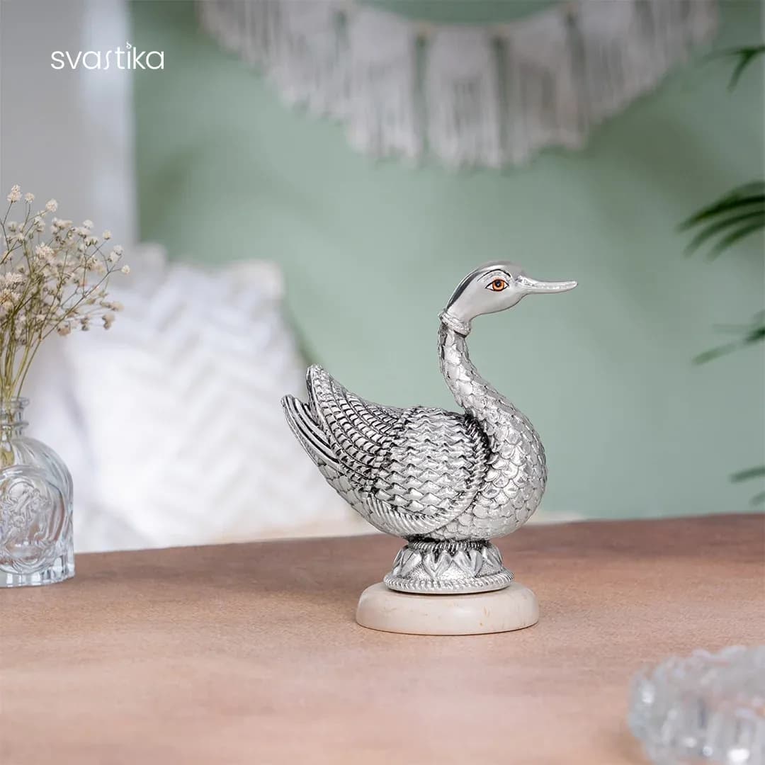 Silver Plated Swan Showpiece (6 Inch)