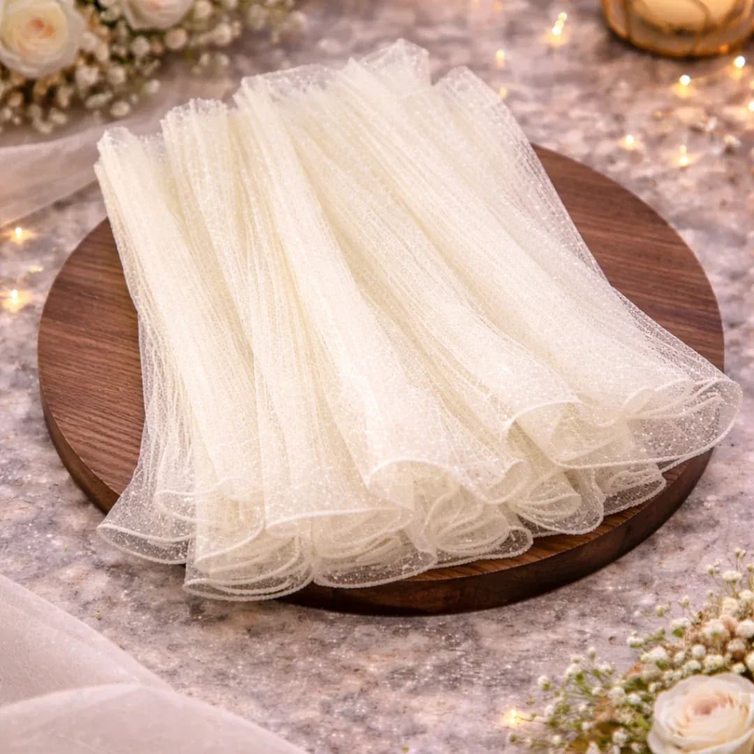 Cream Wrapping Paper Net Wrinkled with Snow 64 cm long